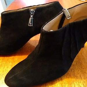 Talbot's cute black heels size 8.5.nwot.